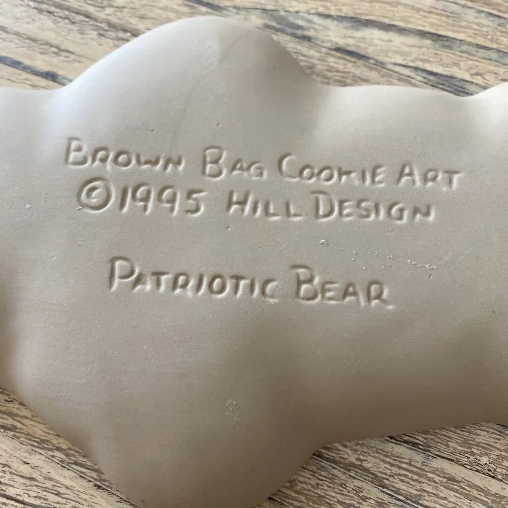 Brown Bag Cookie Mold Patriotic Bear Heart 1995 Ceramic Clay Stoneware Vintage
